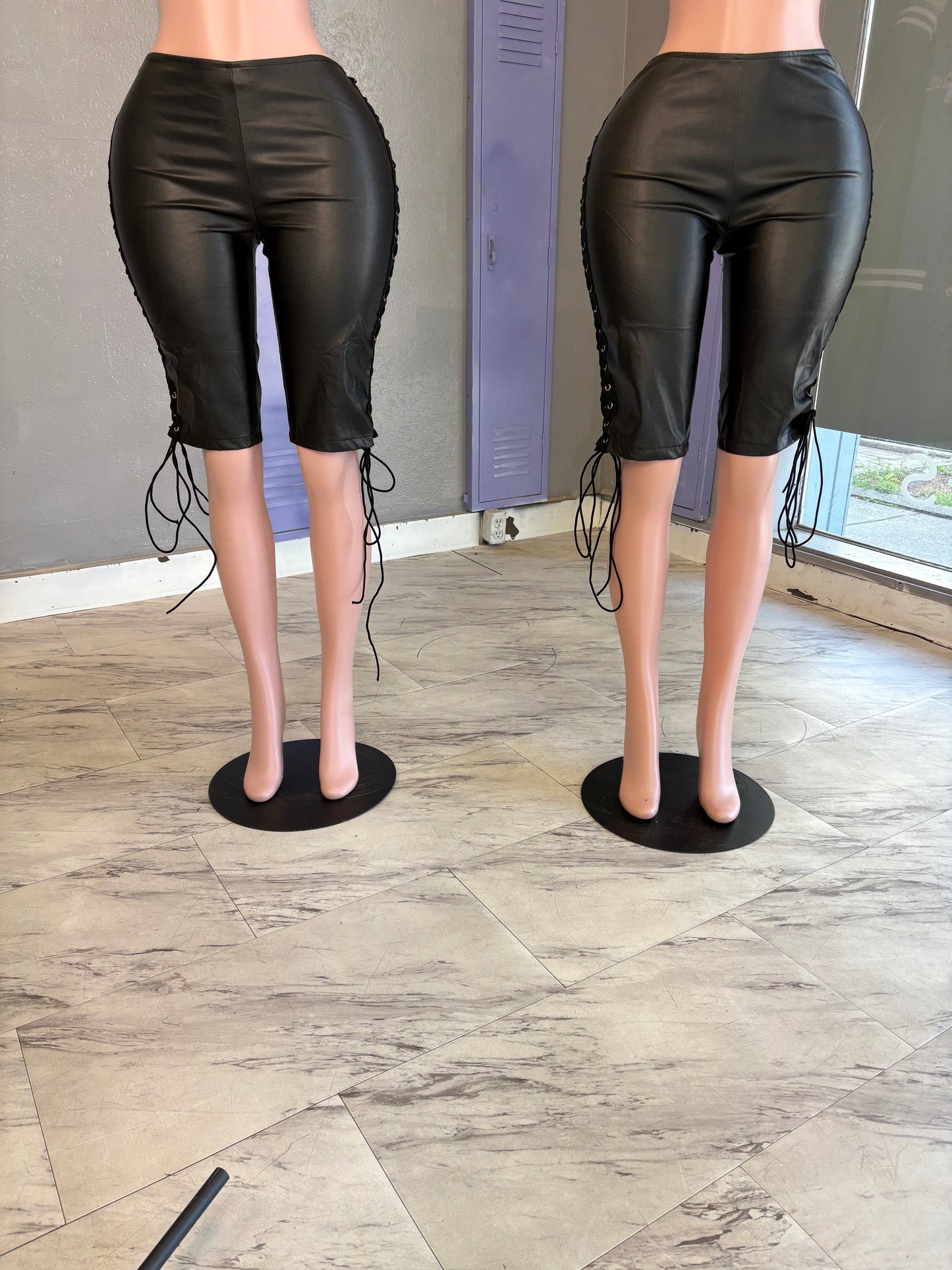 Biker Capri